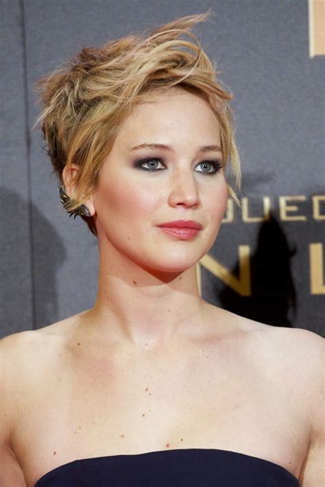 Jennifer lawrence short haircut-hunger games premiere