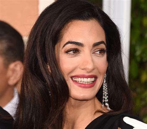 Amal Clooney Most Fashionable Mom To Be Bra Doctors Blog