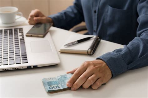 A restituição do imposto de renda acontece quando o contribuinte pagou mais imposto do que deveria ao longo do. Onde declarar o meu empréstimo no Imposto de Renda?