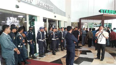 Natrah jusof september 27, 2018. Karyawan MaRI Mogok Kerja Tuntut Penyelesaian Masalah PHK ...