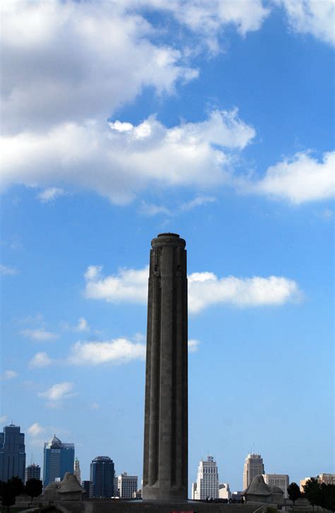 Kansas City Skyline Behind The Liberty Memorial Rachel James Flickr