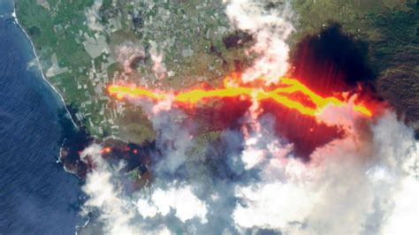 La Palma Volcano New Satellite Images Show Violent Eruption From Space