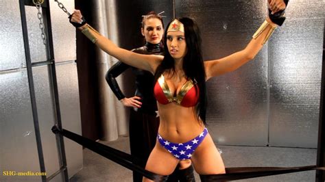 Wonder Woman Sex Slave Wonder Woman Cosplay Superheroes Pictures