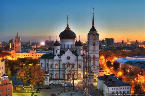 Он тянется по обоим берегам реки воронеж, впадающей в дон. Воронеж достопримечательности (61 фото)