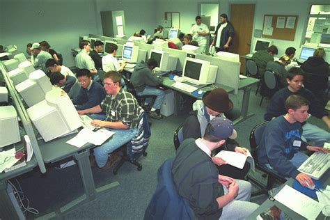 1999 Microsoft UMD Programming Contest Pictures Contest Underway