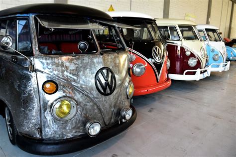 Classic Vw Bugs Italian Company Restores Vintage Volkswagen Campers