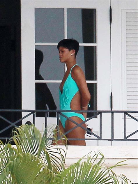 Rihannas Sexy Swimsuit Singer Shows Off Her Famous Figure In Bright
