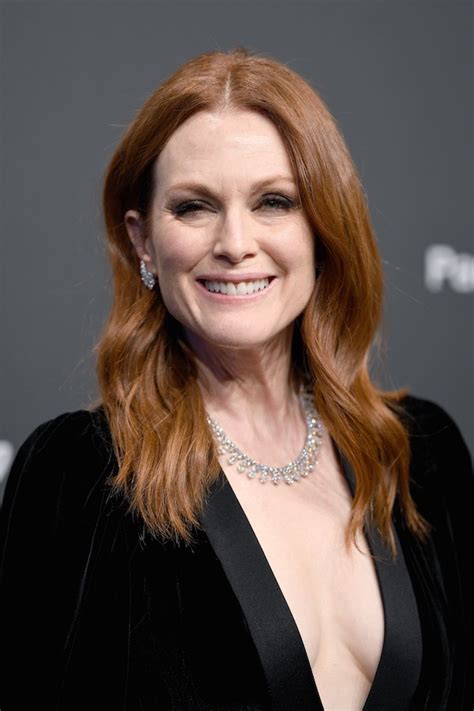 If you're looking for julianne moore's net worth in 2021, then check out how much money julianne moore makes and is. Julianne Moore, aos 56 anos, capricha no decote e rouba a ...