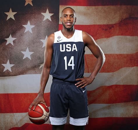 Small forward and shooting guard shoots: Milwaukee Bucks Daily: Khris Middleton discusses Team USA ...