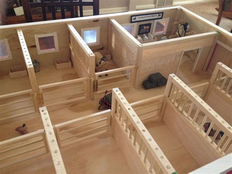 A diy project with the plan template. 10horse Barn Diy | Toy horse stable, Horse stables, Horse ...