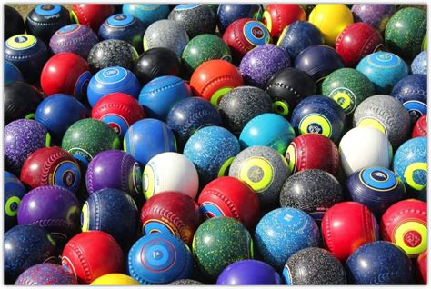 Multi-coloured lawn bowls - Canadian Bowler
