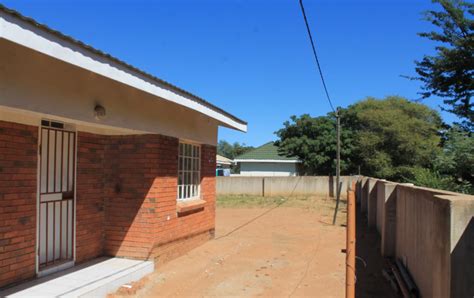 Oct 22, 2020 · for real estate appraisers and assessors, demand is projected to increase 14% through the same period. 1 bed Bachelor Pad in Phakalane, for rent - TswanaHome