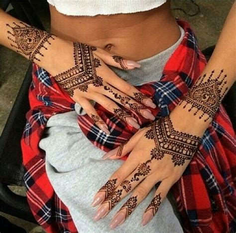 Henna Nude Nails Tattoo Designs Pinterest Nude Nails Henna And