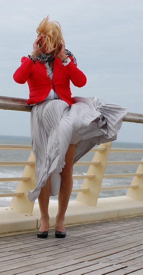 Best Windy Skirts Ideas In Windy Skirts Kate Middleton Legs Wind Skirt