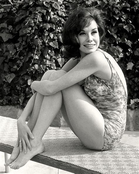 Mary Tyler Moore Legendary Television Actress X Publicity