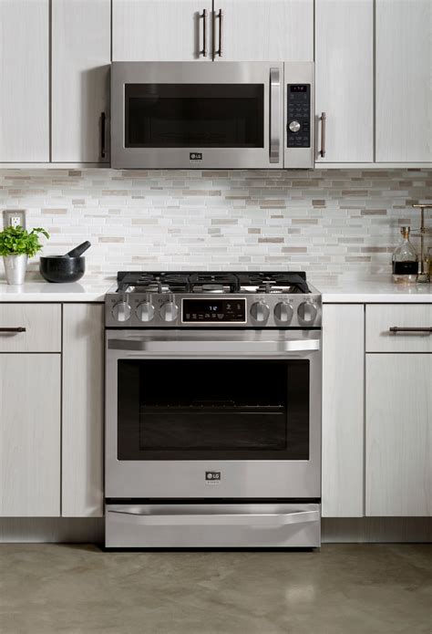 Whether you choose an induction energy efficient range, electric range with ceramic cooktop or a mix and match with other ikea kitchen appliances for a sleek, cohesive kitchen look. LG Electronics Launches New LG Studio Line Of Nate Berkus ...