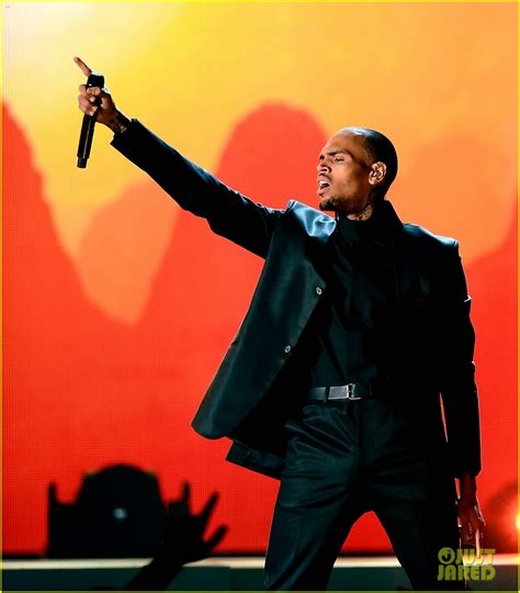 Chris Brown Billboard Music Awards 2013 Performance Video Photo 2874070 Chris Brown