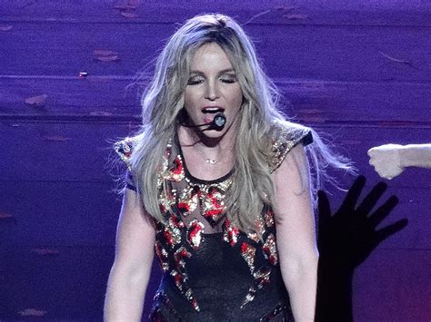 Britney Spears Amasse 2 Millions De Dollars Pour 4 Concerts à Las Vegas