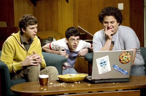 If you are watching movies that lighten heavy concepts such as crime, crisis, mortality, you will find yourself cracking. 10 High School Movies You Must Watch | dfuse.in