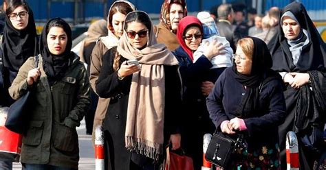 Iranian Women Rebel Against Dress Code Human Rights Watch
