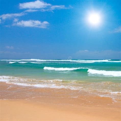 Peaceful Beach Scene With Ocean And Blue Sky Ad Scene Beach