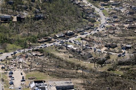 At Least 32 People Killed After Tornadoes Hit South Midwest Us Cgtn