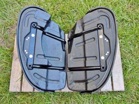 I prefer to keep the stock pipes for now. Sell Harley Davidson OEM Softail Deluxe Locking Rigid ...