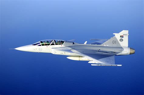 Gripen on the ground, armed with both sidewinder. SAAB GRIPEN: A SUCCESSFUL FIGHTER JET - Blog Before Flight - Aerospace and Defense News