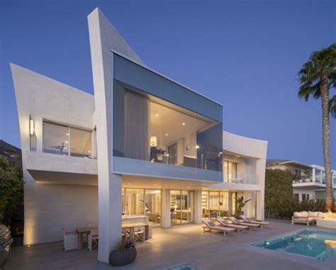 69m Remarkable Malibu Home With Impeccable Architectural Credentials