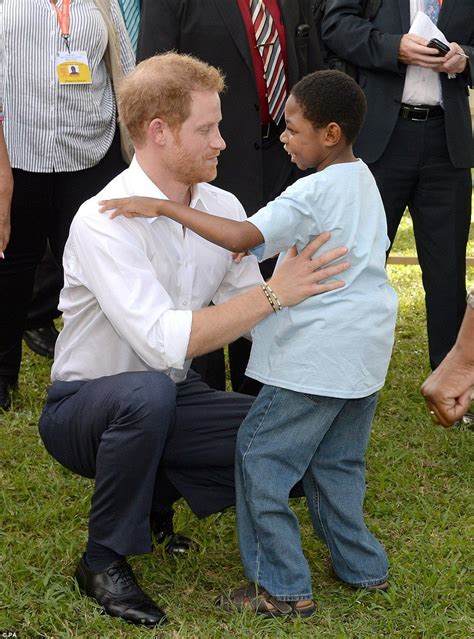 Jun 06, 2021 · meghan markle and prince harry have welcomed their second child, a baby girl. Prince Harry hugs a child while visiting a charity event ...