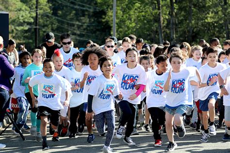 Americas Armed Forces Kids Run 61fss At Los Angeles Air Force Base