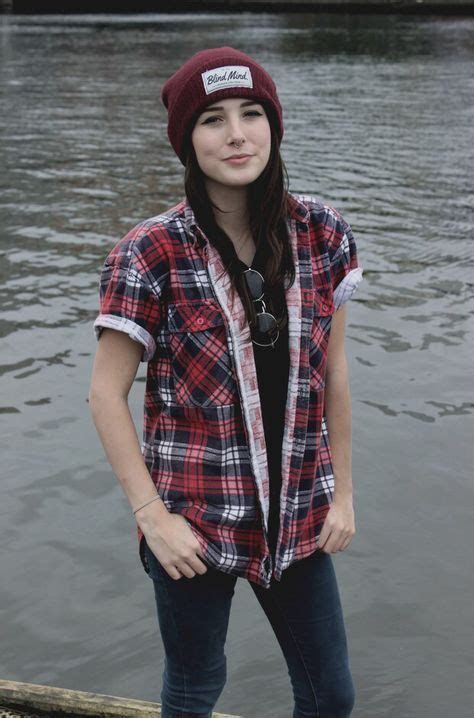 Red Flannel Tomboy Outfits Tomboy Fashion Androgynous Fashion