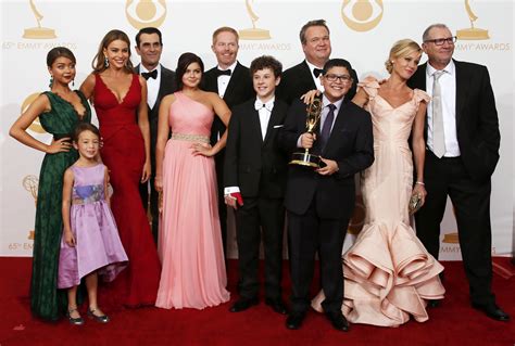 'Modern Family' cast at the 65th Emmys | Photos | GMA News Online