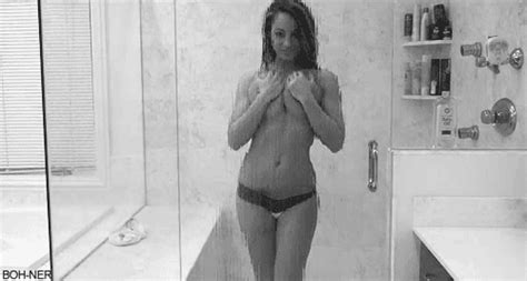 Nikkisims  Topless Bigtits Boobs Shower Brunette