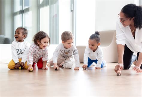 Educateur De Jeunes Enfants H F Briis Sous Forges Babilou