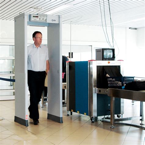 More than 20 standard programs for security versatility. PMD2 Plus Series (Panel and Column versions) - CEIA Metal ...