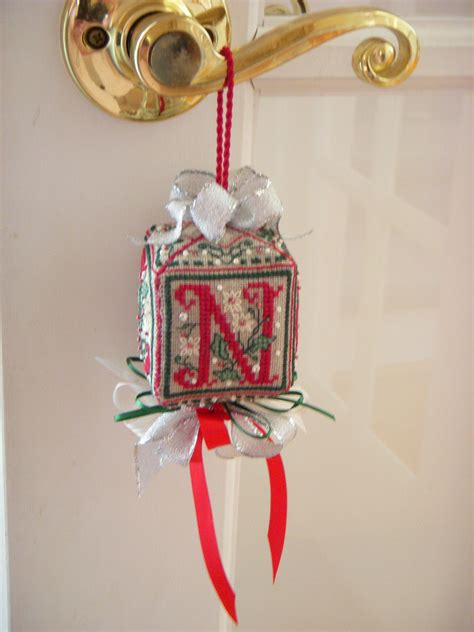 Would you like your pictures to be appearing in the beautiful frame? Noel ornament I finished for Stitch and Frame Shop ...