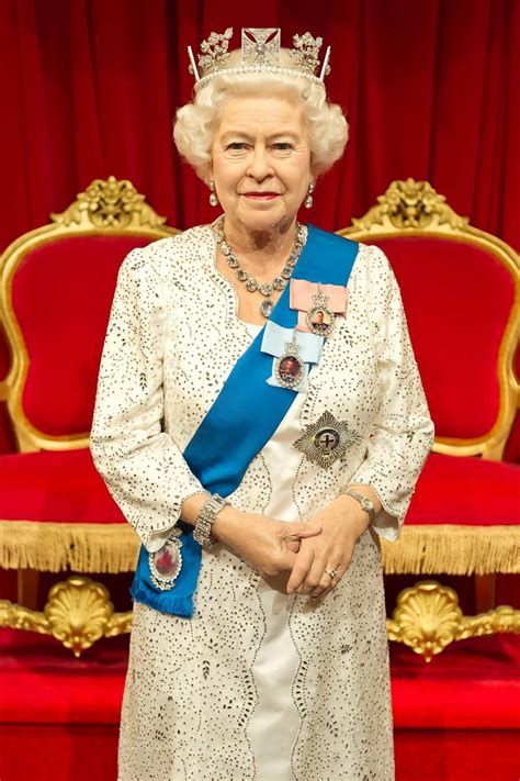 Regina Elisabetta Ii Ecco Quali Erano I Suoi Luoghi A Londra Dove Viaggi