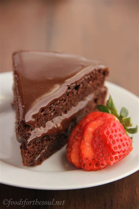 Fat Free Chocolate Cake With Fudgy Chocolate Frosting Amy S Healthy Baking