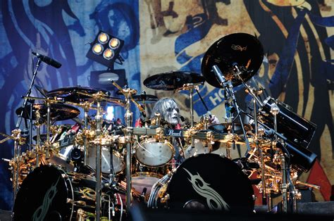 Joey jordison, de son vrai nom nathan jonas jordison, né le 26 avril 1975 est un musicien américain de metal. Joey Jordison-Slipknot | Tim Shahady | Flickr