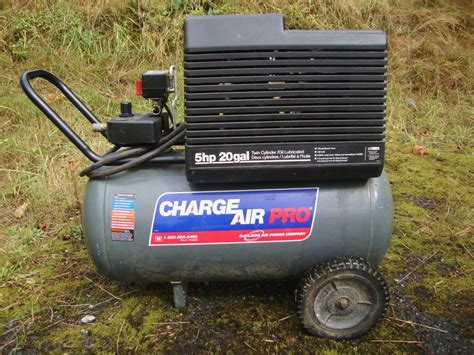 Devilbiss Charge Air Pro 5 Hp 20 Gal Air Compressor Outside Victoria