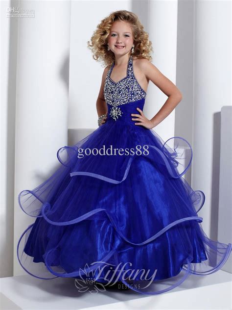 From queen victoria's trendsetting white dress to princess diana's long train to grace kelly and the lace dress that launched a thousand others (visions of kate middleton anyone?), these royal women sure. Royal Blue Bridesmaid Dresses For Kids | Shopping Guide ...