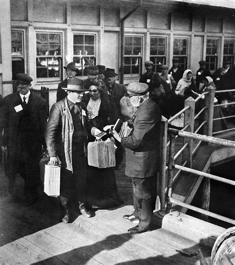 Ellis Island Immigrants Photograph By Granger Pixels
