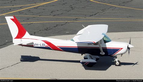 Aircraft Photo Of Vh Lbi Cessna 152 267418