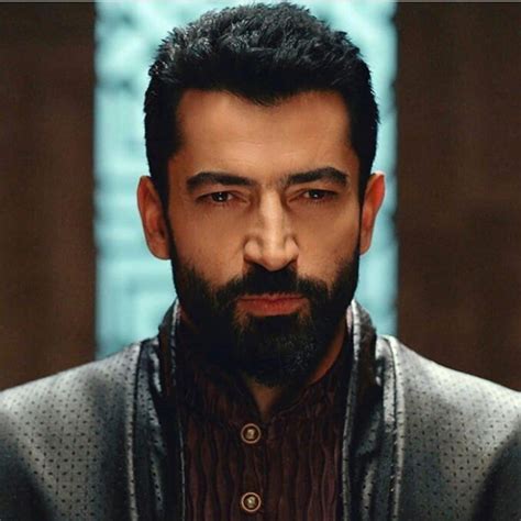 Turski glumac kenan imirzalioglu vratio se na tv ekrane. Ezel ( Kenan Imirzalioglu ) sa brkovima, bradom ili bez ...