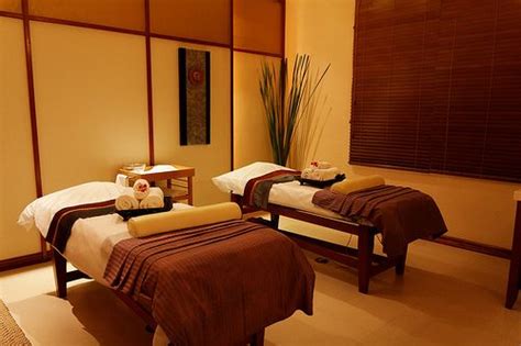 Couples Massage Room Spa Room Decor Spa Massage Room Massage Room Design