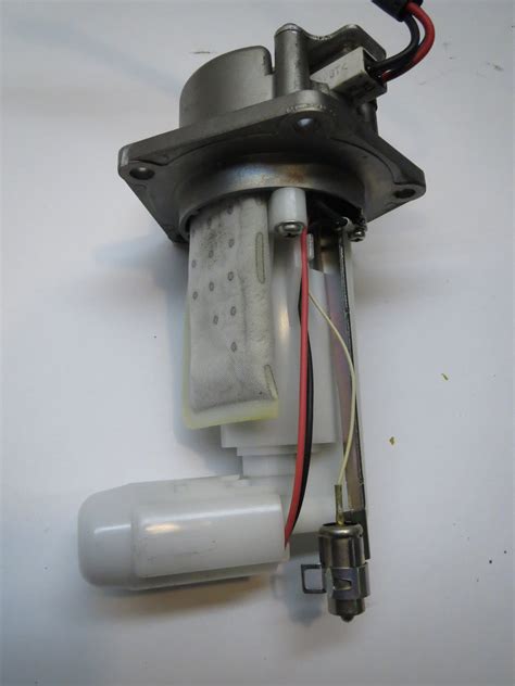 This is because the engine vibrates. Fuel Pump Kawasaki EX650 Ninja ER650 2006-2011