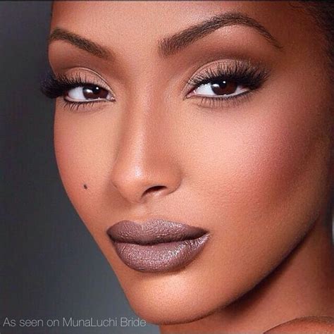 This professional hairstyles for women are all that can speak up to elegance and style. 7 Makeup Tips For African American Woman - Her Style Code