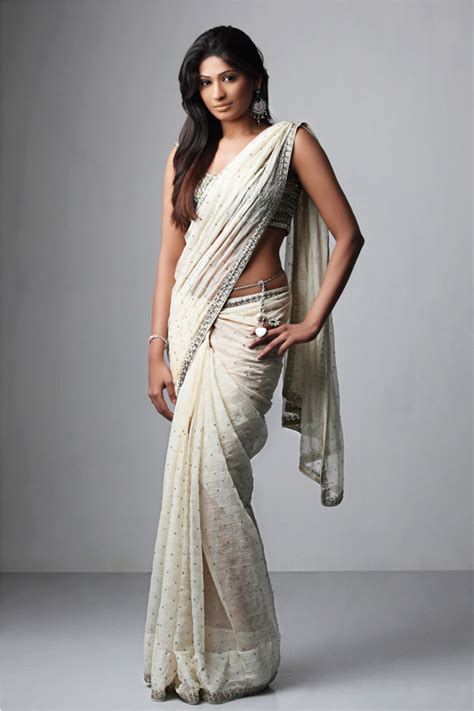Actress Vijaya Lakshmi Beautiful And Sexy Stills Cinejolly