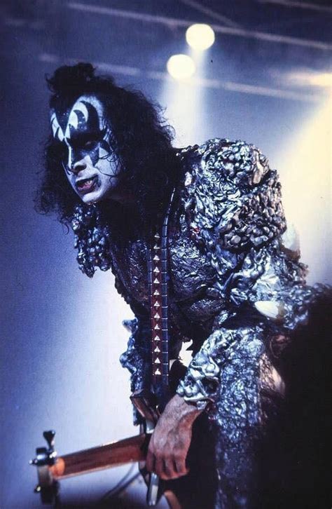Pin By Lee Thomson On Gene Simmons 79 81 Kiss Music Kiss Pictures Big Kiss